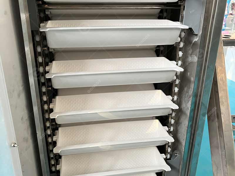 User-friendly candy filling machine